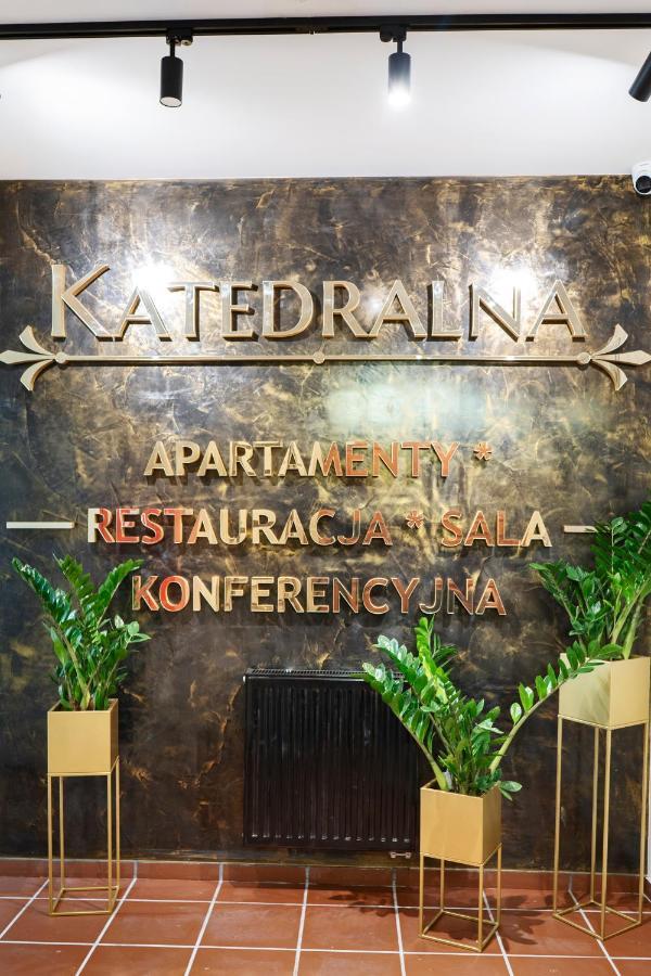 Katedralna Apart'S Lehnice Exteriér fotografie